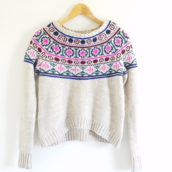 American Eagle Outfitters Sweaters - American Eagle Sweater 25% Wool